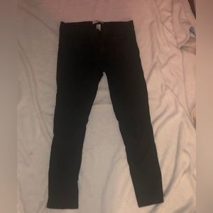 Black skinny jeans